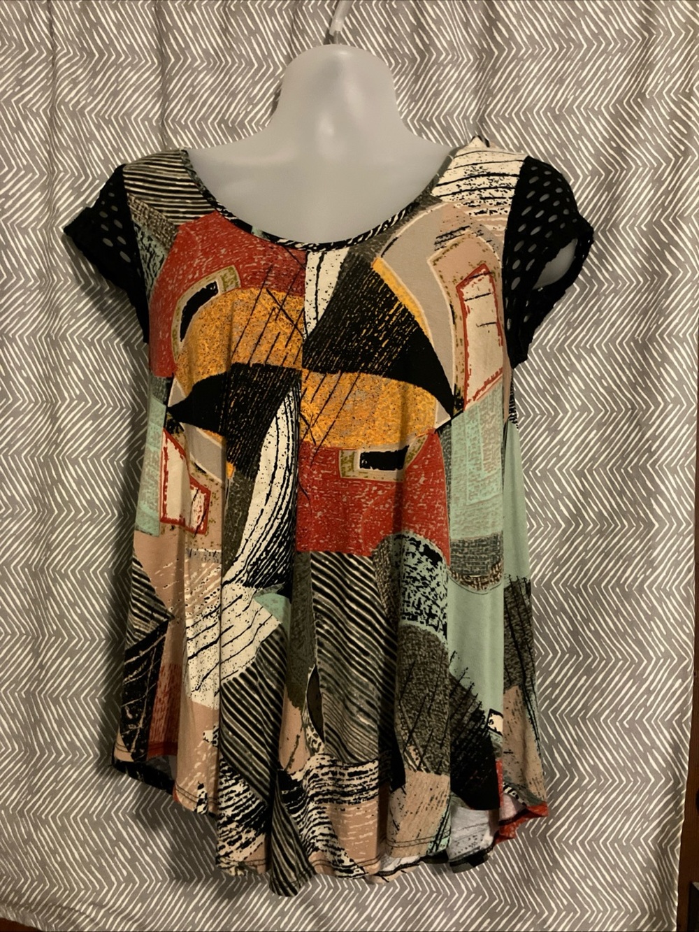 Anthropologie Weston Shirt with Black Lace Cap Sleeves. Sz Small